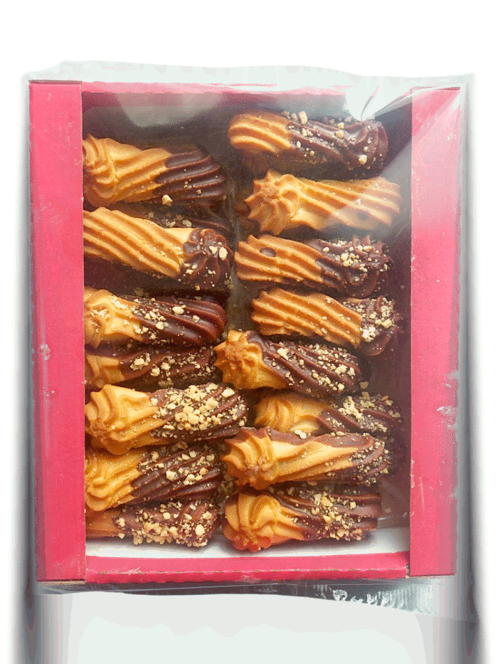 Ciastka kruche posypane orzechami 500g Szyszka duet